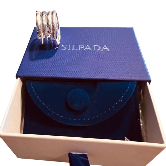 *SOLD* Silpada ‘Wrapped Up’ Overlapping Textured Band Ring NWT in pouch and box - Picture 3 of 8